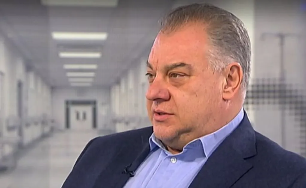 Д-р Мирослав Ненков: И най-тъпият лекар е по-добър от „Гугъл" или Тръмп
