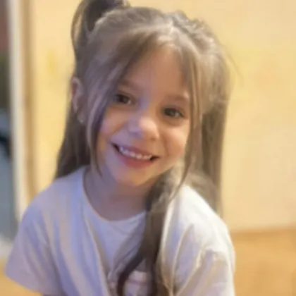 Малката Йоана премина през много тежки изпитания още от най ранна