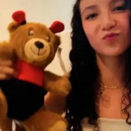 14 годишната Палома е загинала след козметична операция за поставяне на