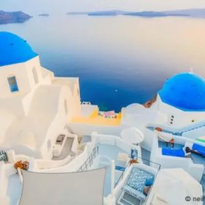 Тази година серия от мощни земетресения удари остров Санторини В