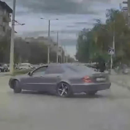 В социалните мрежи се появи видео на опасна маневра с