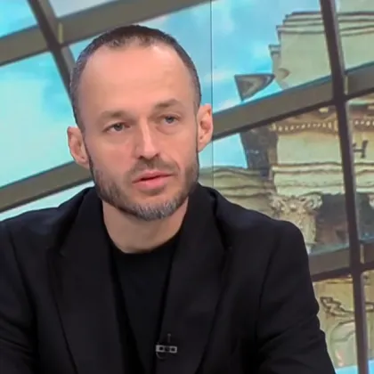 Политолог: Румен Радев използва популистки похвати