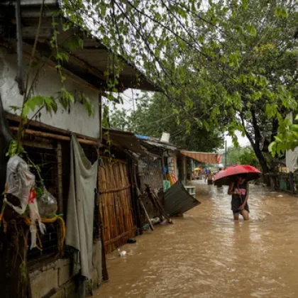 Филипинските власти днес съобщиха че броят на жертвите при преминаването