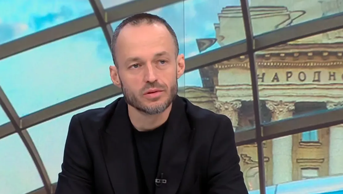 Политолог: Румен Радев използва популистки похвати