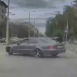Мъж засне опасна маневра: Явно на "спорт" режим му се замъглява километража ВИДЕО