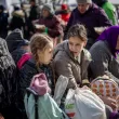 Полша затегна условията получаване на помощи от украински бежанци