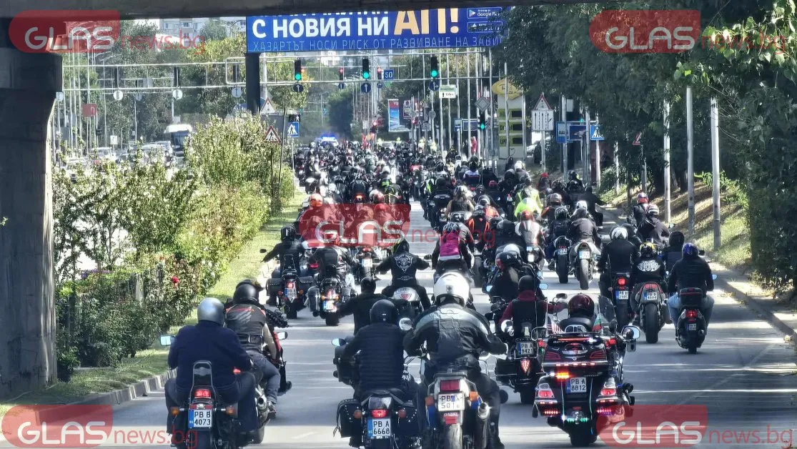 „Ние сме хора, не донори”: Мотористите почетоха с шествие за загиналите си другари СНИМКИ+ВИДЕО