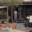 Мощен взрив помля ресторант, има ранени ВИДЕО