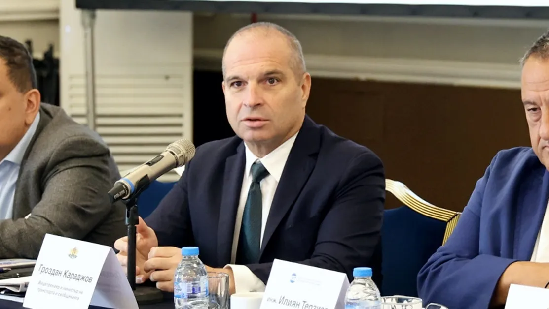 Гроздан Караджов освободи директора на ДАИ