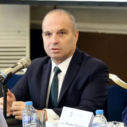 Гроздан Караджов освободи директора на ДАИ