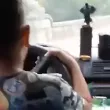 Опасно „забавление": Заснеха дете да кара кола ВИДЕО