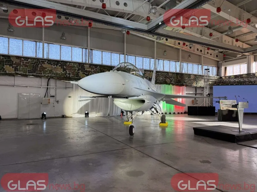 Дойдоха още 2 нови изтребителя F-16