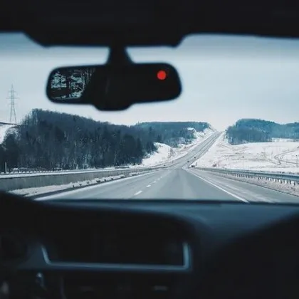 В разгара на есента сняг изненада шофьорите в части на