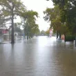 Апокалиптични кадри от наводнените улици в Пловдив ВИДЕО