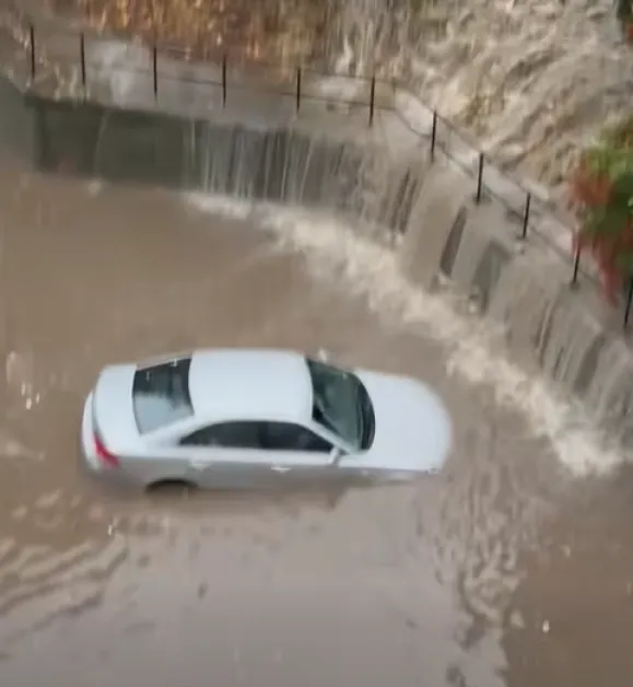 Воден апокалипсис в Бургас ВИДЕО