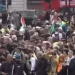 Арестуваха над 440 души, протестиращи в Лондон ВИДЕО