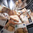 Спецакция срещу укриване на данъци и пране на пари в Пловдив, има задържани