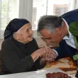 Димитър Иванов поздрави баба Атанаса от Граф Игнатиево, която отпразнува 103-ия си рожден ден
