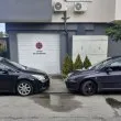 Мазилка от покрив на блок на два пъти в рамките на месеци, никой нехае СНИМКИ