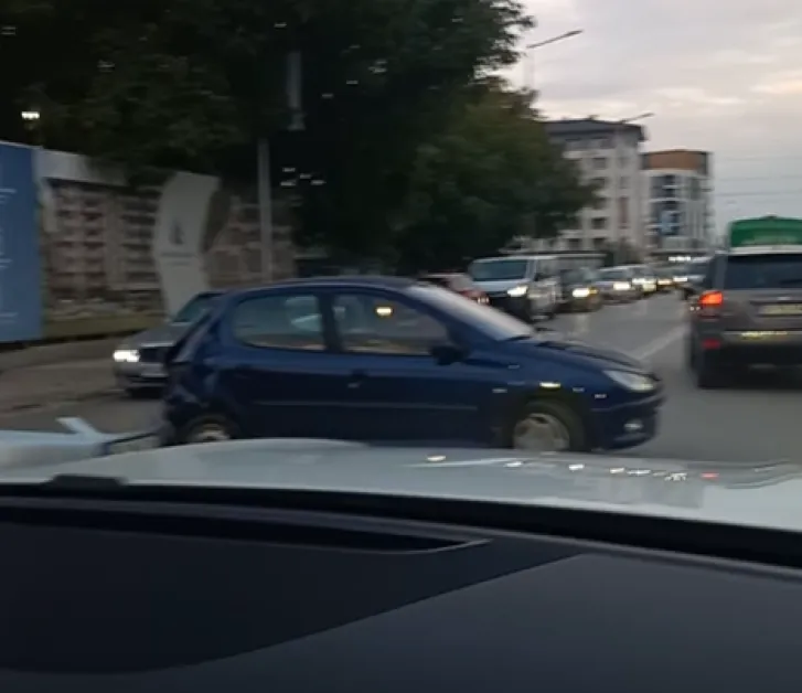 Две коли се блъснаха в Пловдив