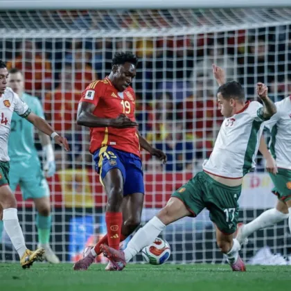 Мъжкият национален отбор по футбол загуби поредния си мач от