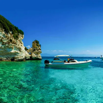 Все повече островни общини в Гърция настояват за компенсаторни такси