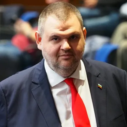 Пеевски към Борисов: Готови сме да поемем управлението на България