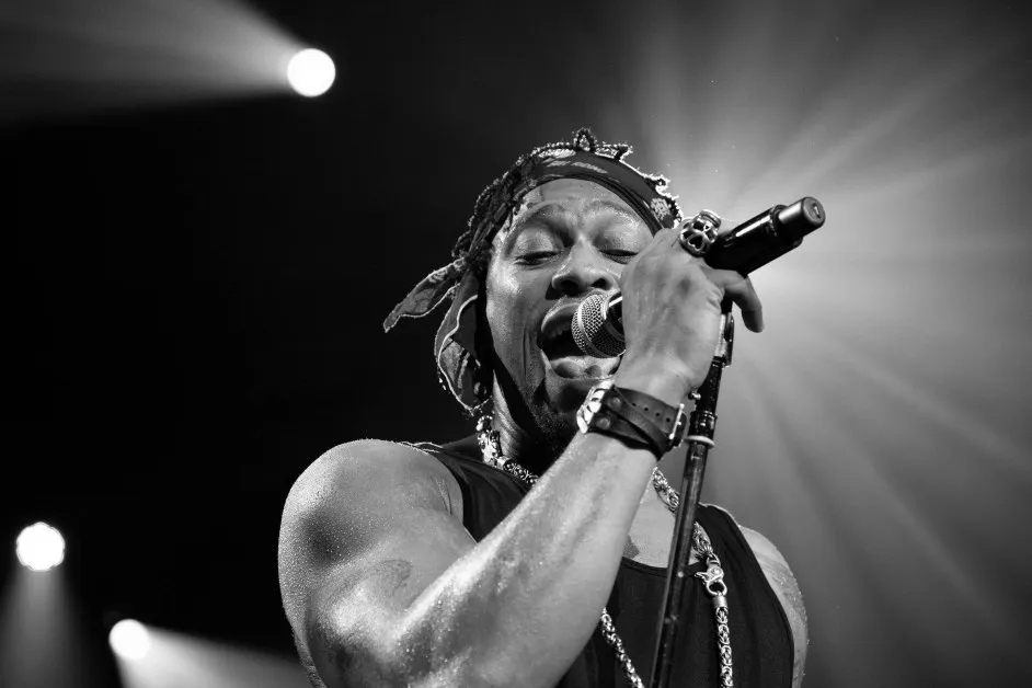 На 51 години почина изпълнителят D’Angelo