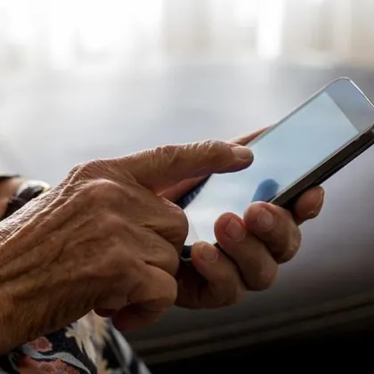 85 годишна жена стана жертва на телефонна измама в Дебелец съобщиха от полицията На