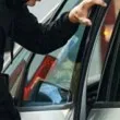 Използвали "тапа"? Апаш ограби колата на баща край школо в София