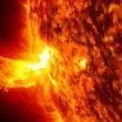 Слънчевите изригвания достигнаха червено ниво