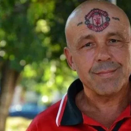 Заклетият фен Марин Левиджов от Свищов който се прекръсти официално на