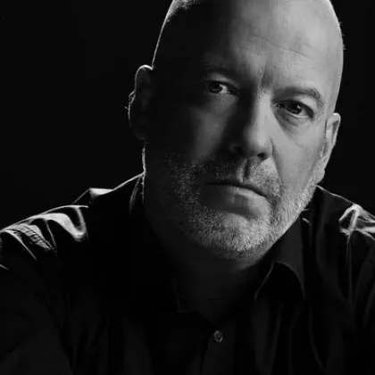 Писателят Иво Сиромахов който си тръгна с гръм и трясък