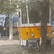 Дерайлираха два трамвая, единият се блъсна в дърво  СНИМКИ