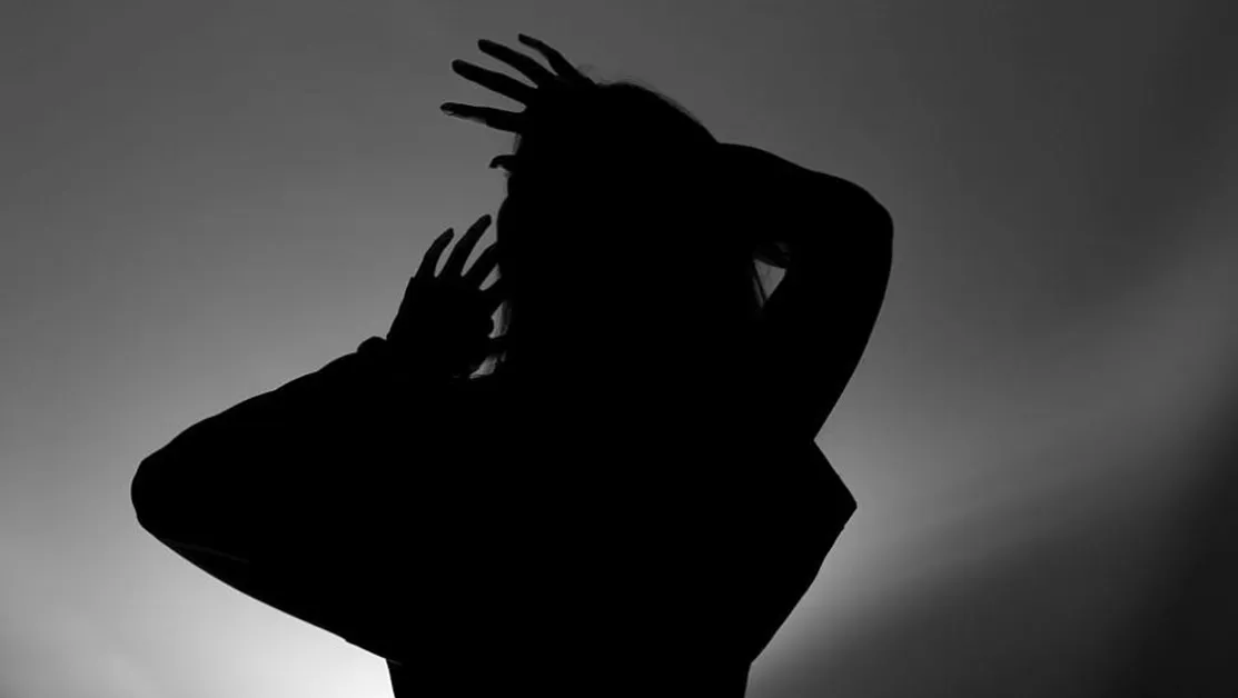 Арестуваха двама мъже, пребили майките си