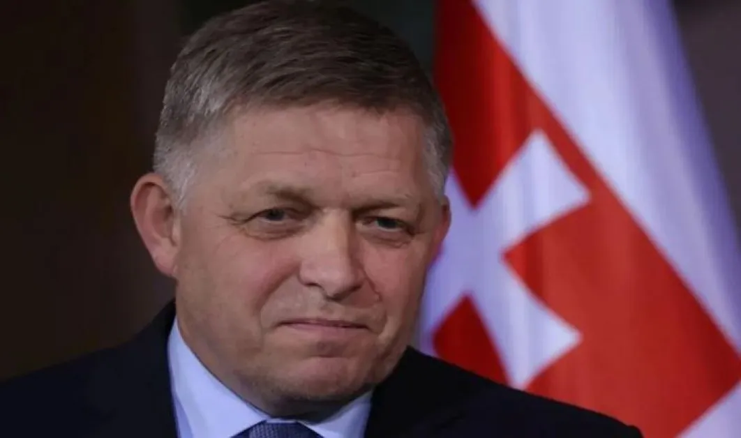 Прогониха партията на Фицо