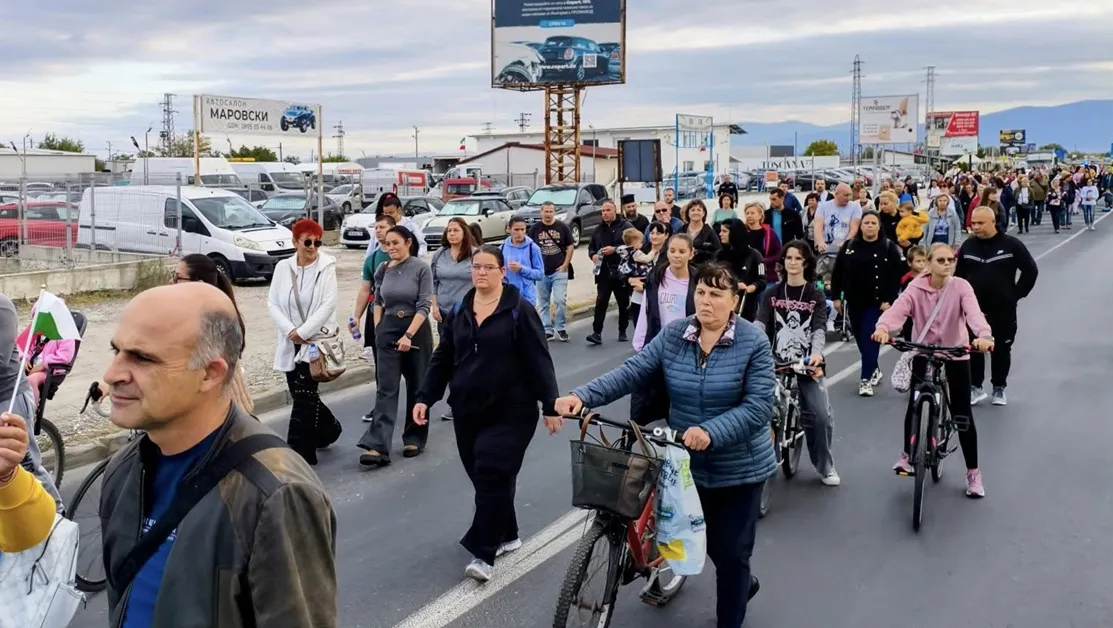 Жители на Труд отново излизат на протест