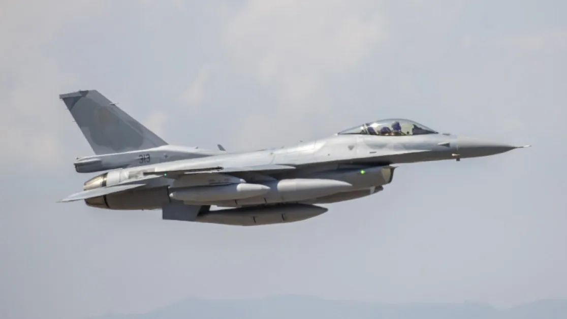 Още два самолета F-16 пристигнаха в България