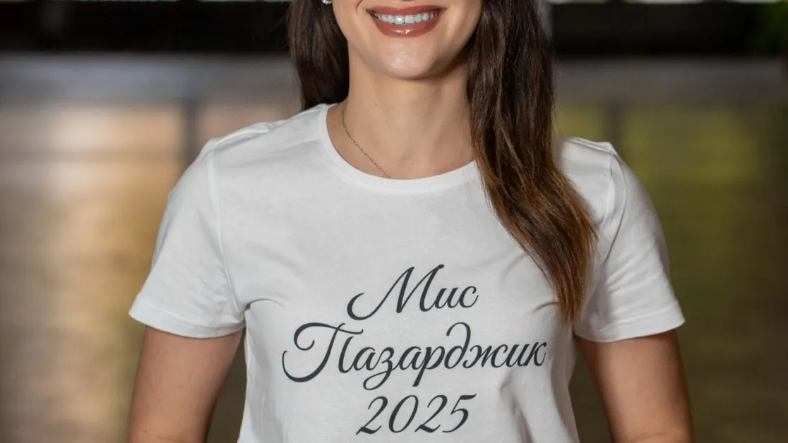 Купен вот отне титла на красавица в "Мис Пазарджик" СНИМКИ