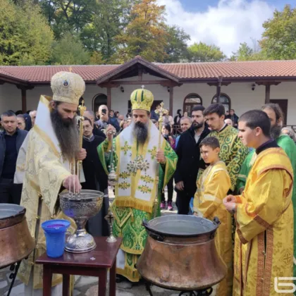 Патриарх Даниил почете св. Йоан Рилски в Руенския манастир