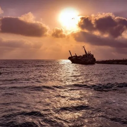 Лодка с около 35 мигранти отплавали от Либия се е