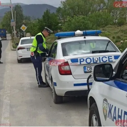 Софийска районна прокуратура обвини и задържа 20 годишен мъж превозвал чужденци