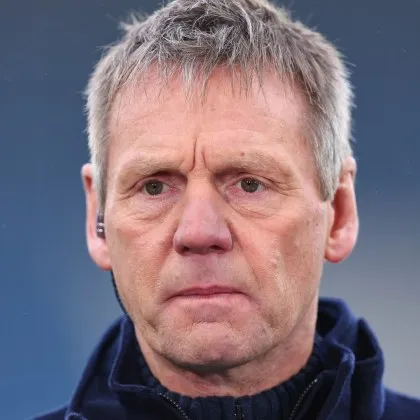 Англия осъмна в тъга Семейството на легендарния футболист и треньор