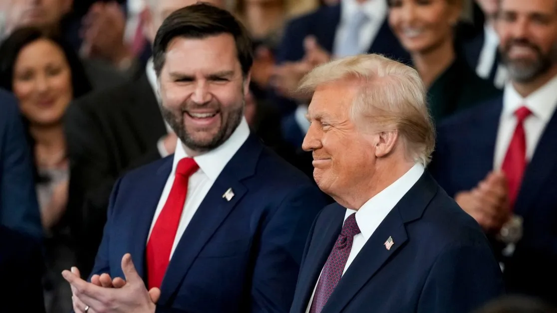 Тайните служби осуетили опит за покушение над Тръмп, снаряд пък избухна над кортежа на Ванс