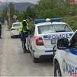 20-годишен на кокаин катастрофира при гонка, превозвал мигранти