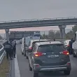 Камион блокира движението по АМ "Марица" СНИМКА