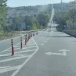 Поставиха колчета на оживен път в Пловдивско, водачите - разделени СНИМКИ
