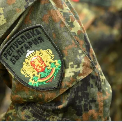 Армията задържа кадрите си: вдигат пределната възраст за военна служба с две години