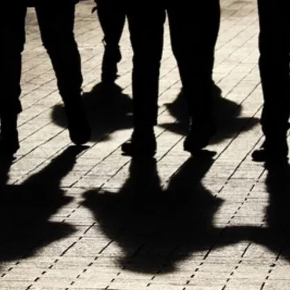 В продължение на няколко месеца тийнейджърите тероризирали учителката ограбвали я