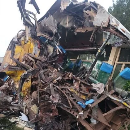 Най малко 46 души загинаха при тежка верижна катастрофа на магистралата